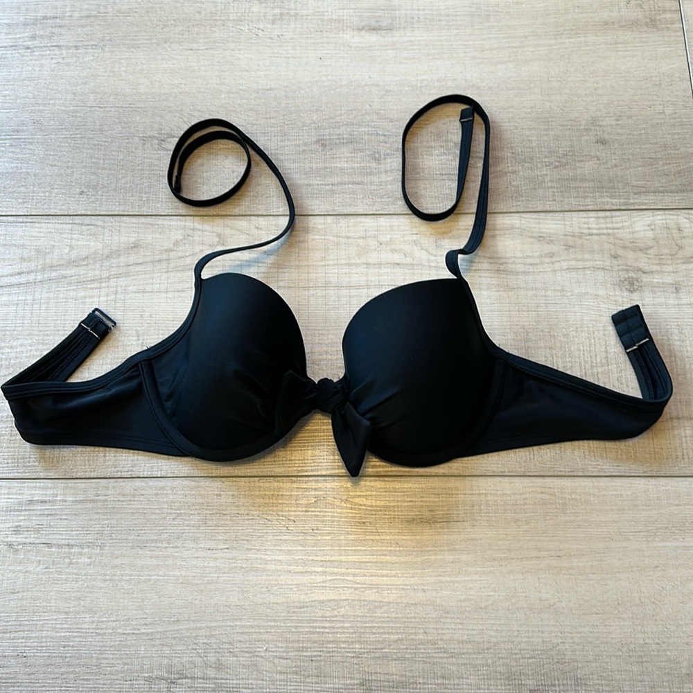 Black Aerie wired bikini bathing suit top, size 36C